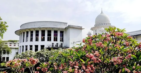 অর্থঋণ আইনের নিলাম চ্যালেঞ্জে রিট গ্রহণযোগ্য নয় : হাইকোর্টের রায়